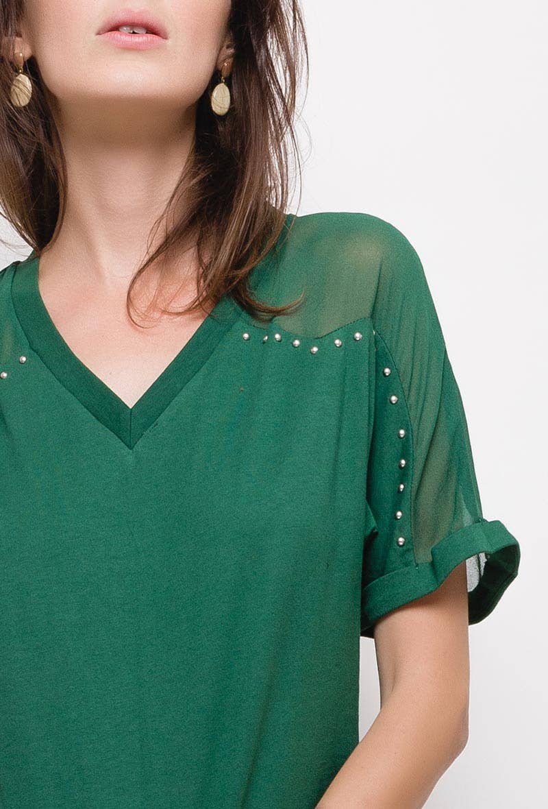 T-shirt Tea in cotone con scollo a V e borchie