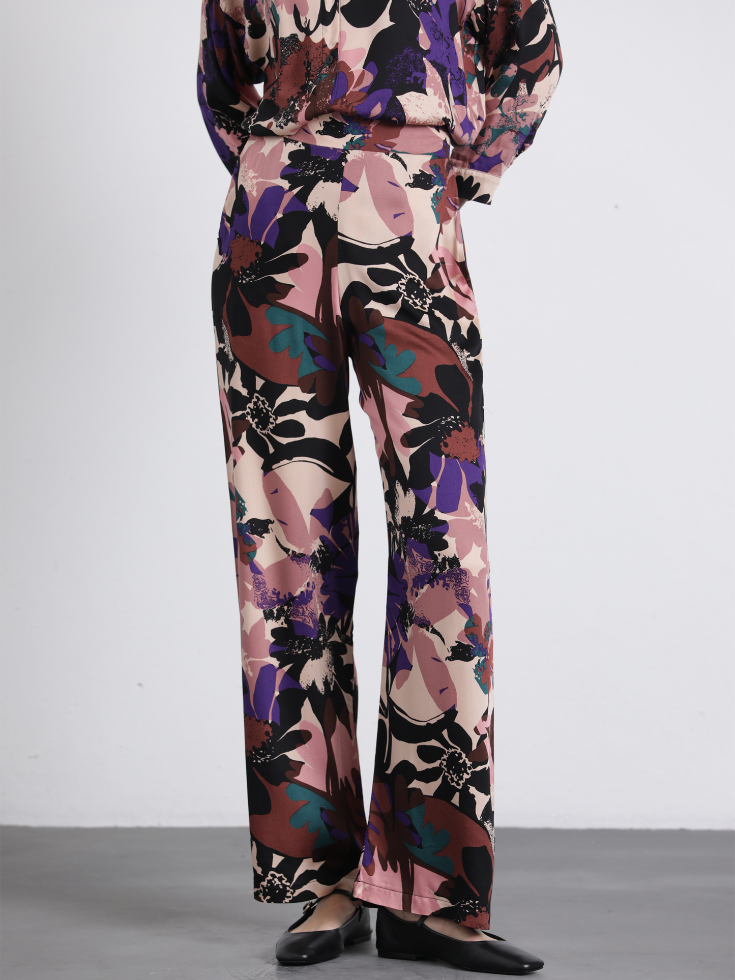 Pantaloni a palazzo floreali in viscosa