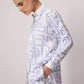 Set camicia e pantaloni in viscosa con stampa astratta