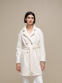 Cappotto doppiopetto con cintura da donna
