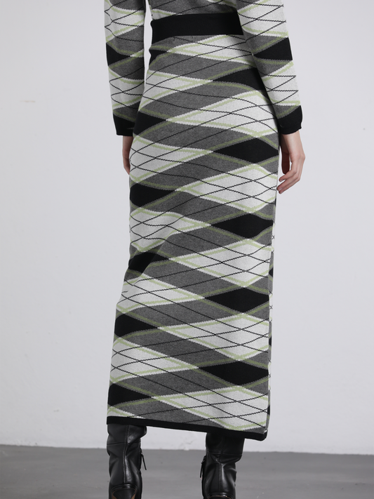 Gonna lunga in maglia a fantasia geometrica