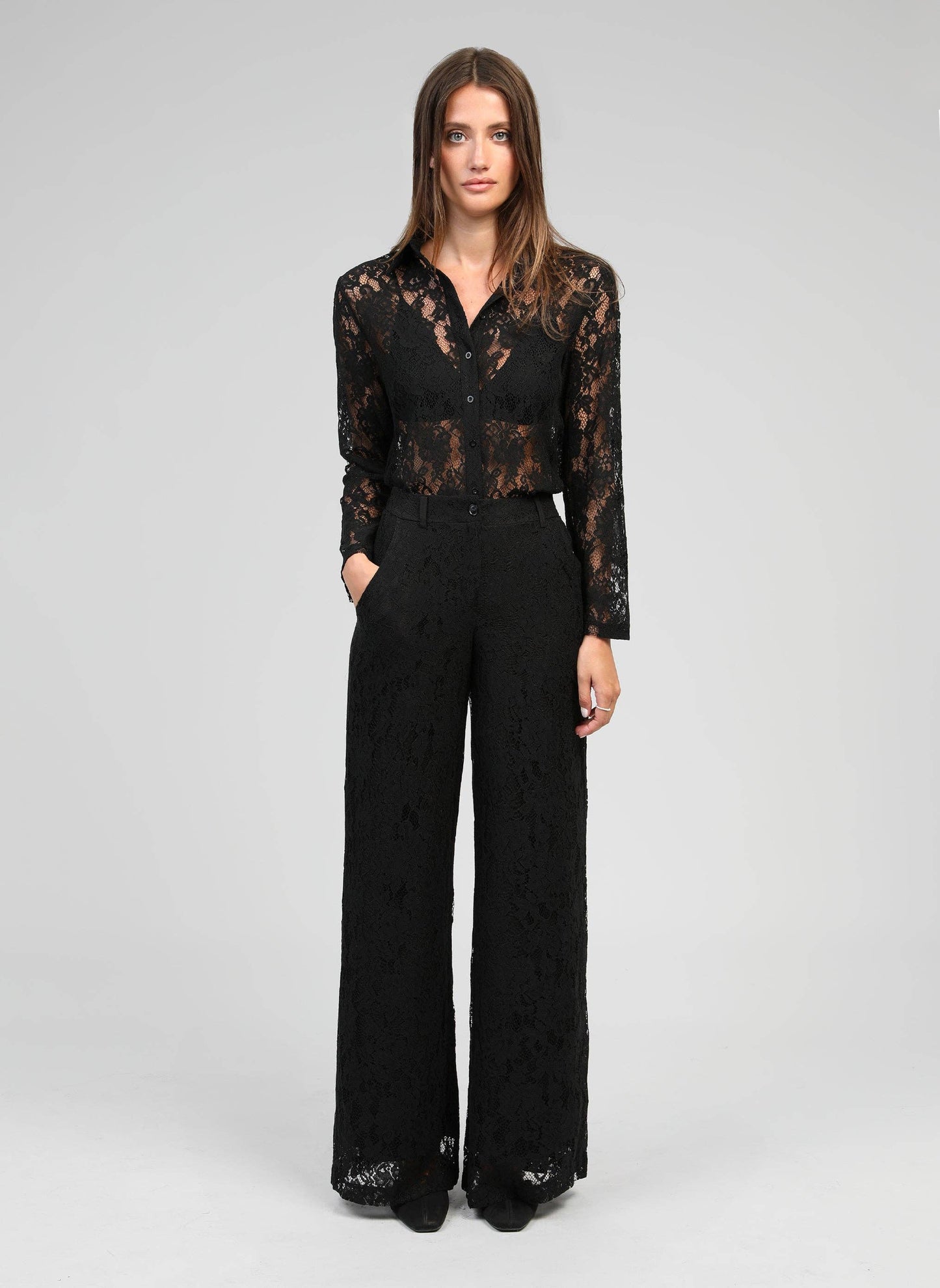 Camicia in pizzo nera Avryno