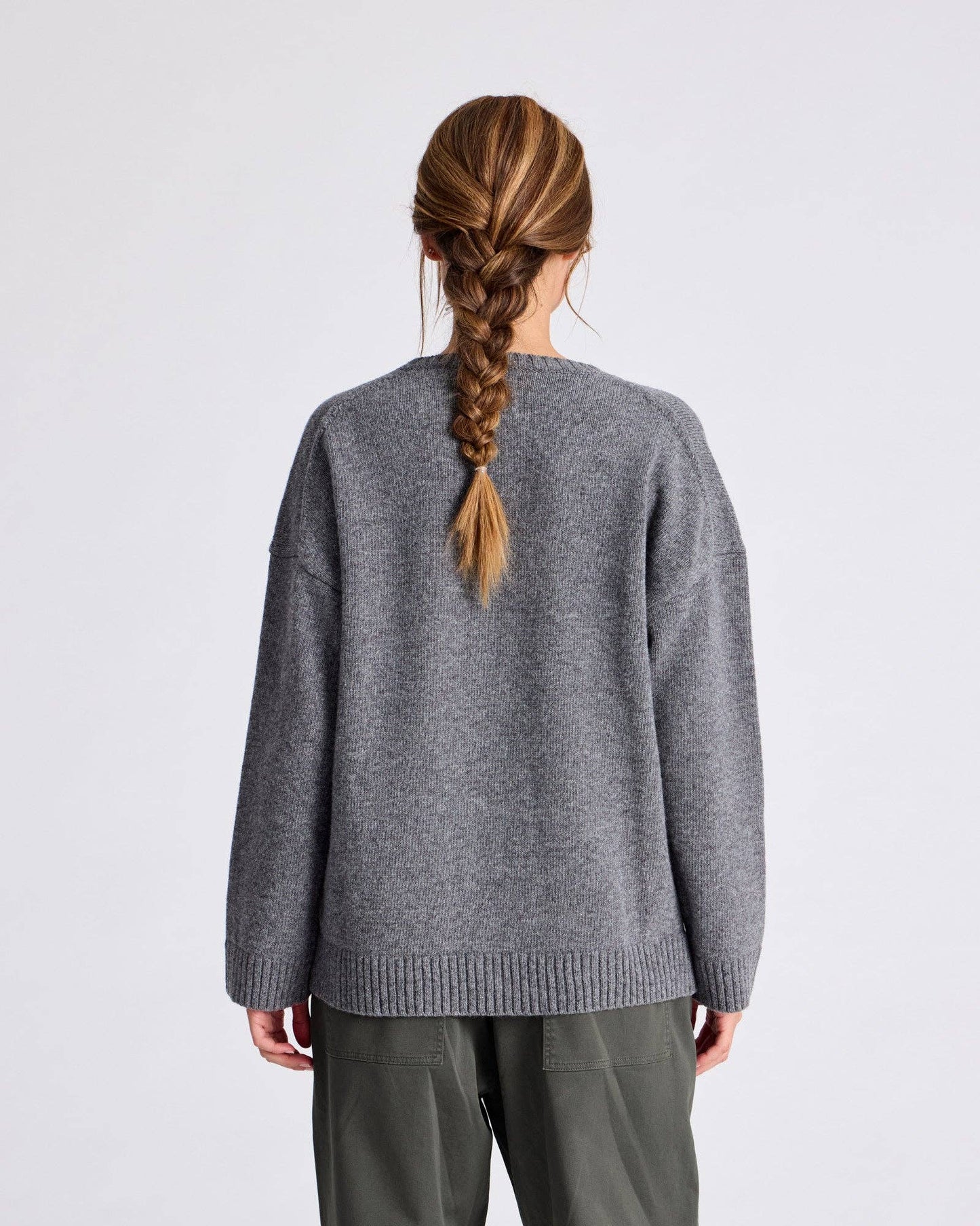 Maglione Emely in lana d’agnello biologica GOTS grigio mélange