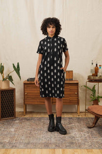 Abito camicia Delia in cotone biologico con fantasia Ikat