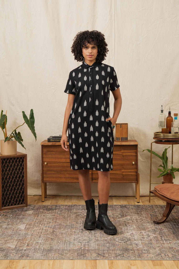 Abito camicia Delia in cotone biologico con fantasia Ikat