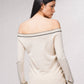 Maglione off-shoulder in lurex con profili a contrasto