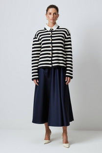 Cardigan in maglia a righe con bottoni dorati