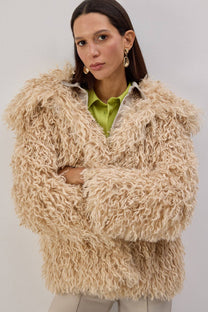 Cappotto corto in eco pelliccia beige