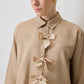 Camicia beige con fiocchi in misto cotone