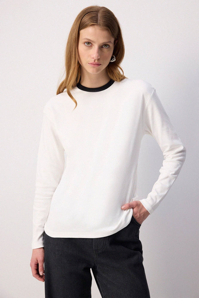 T-shirt a manica lunga in cotone con collo a costine