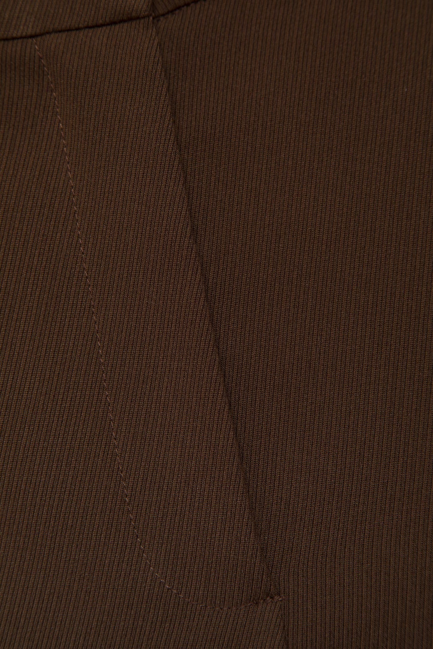 Pantaloni sigaretta dritti con tasche oblique