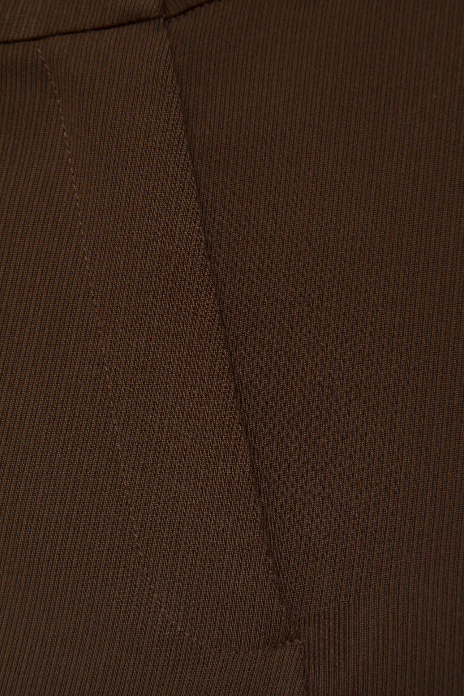 Pantaloni sigaretta dritti con tasche oblique