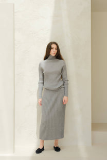 Dolcevita a coste in lana merino extra fine
