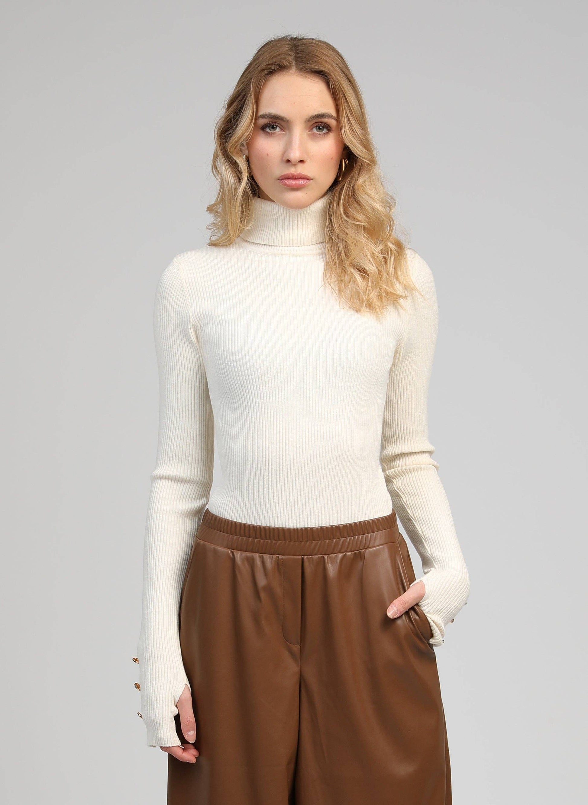 Maglione dolcevita a coste bianco sporco Natania