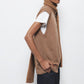Gilet in maglia rasata con scollo tondo