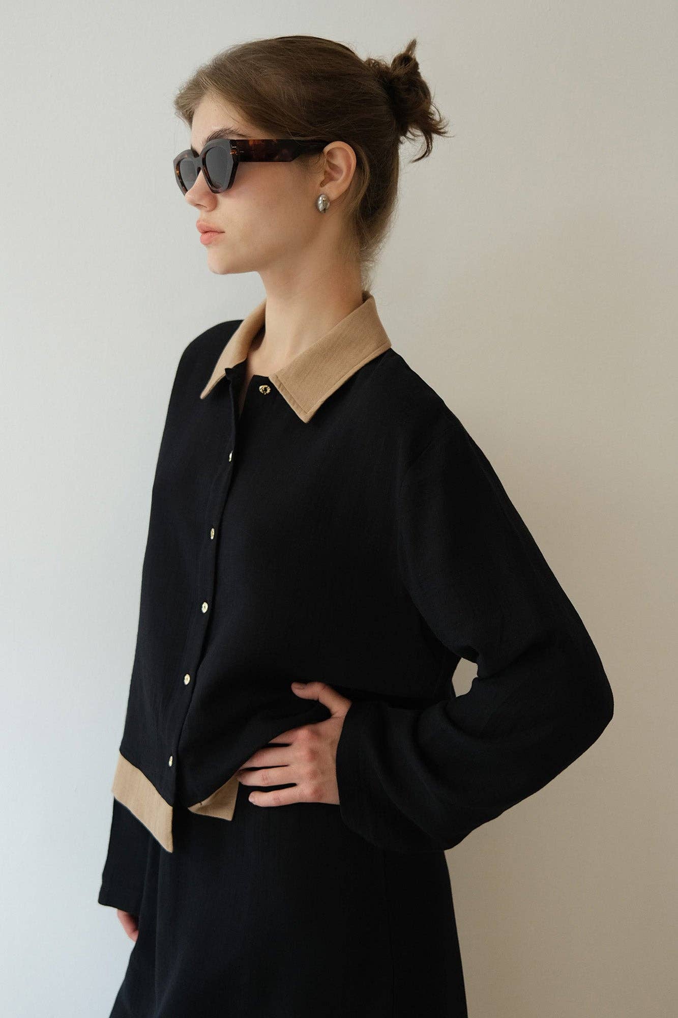 Completo camicia e gonna lunga in cotone strutturato
