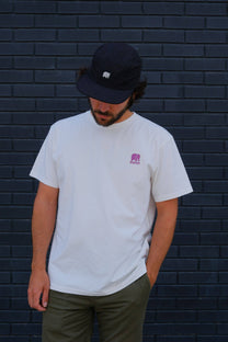 T-shirt pigmentata bianca “Life by the Sea VII”