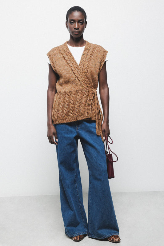 Gilet in maglia strutturata con scollo a V