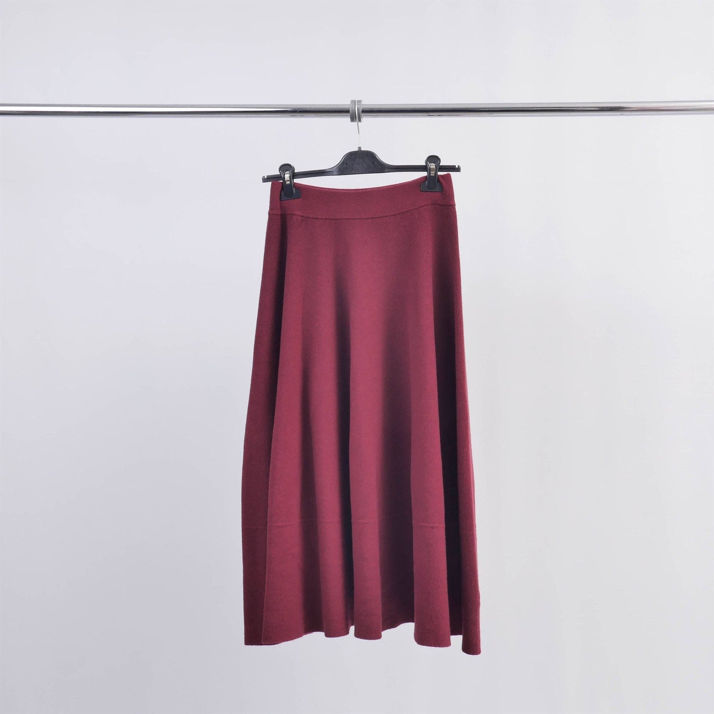 Gonna midi in maglia fluida svasata
