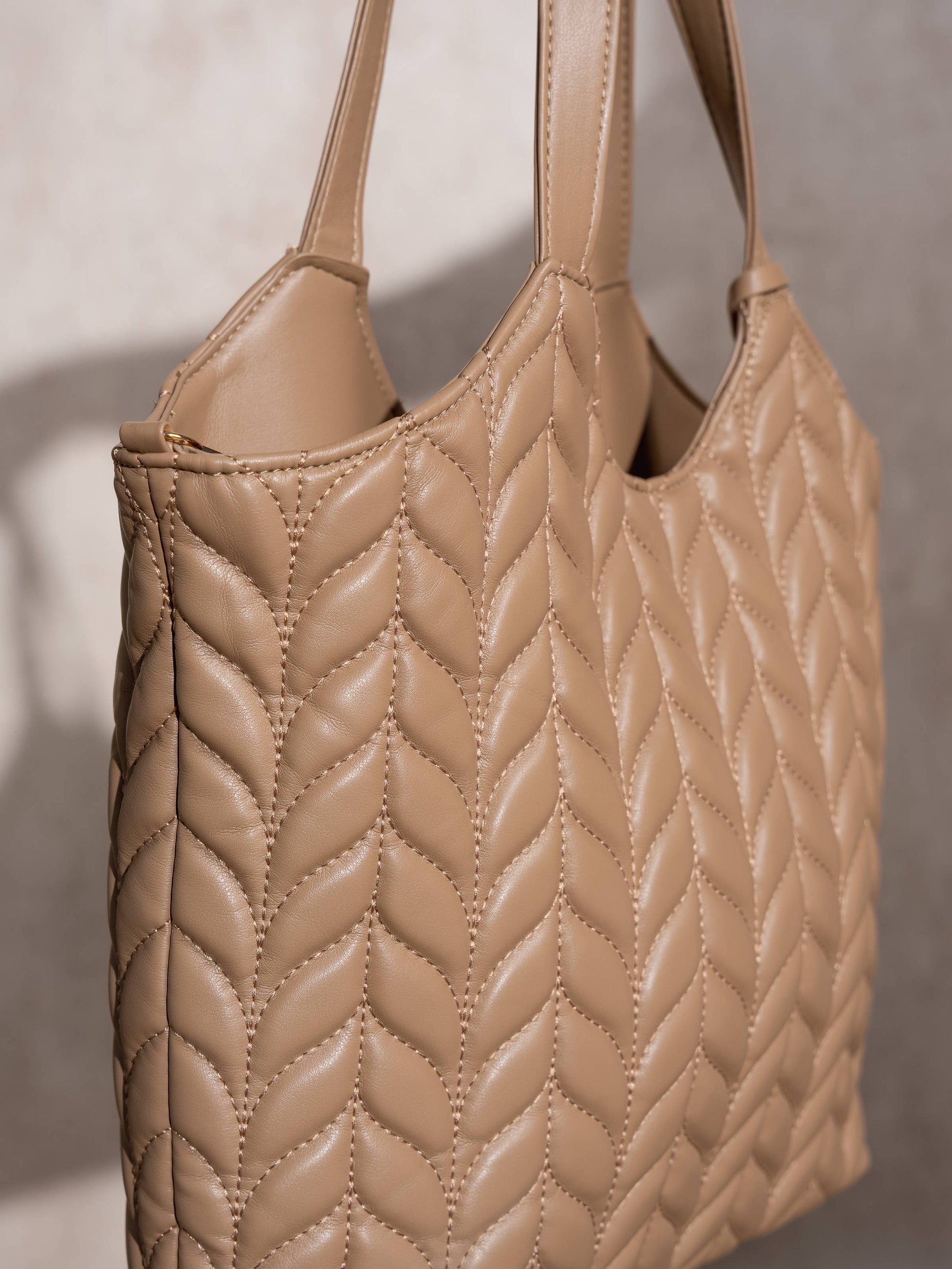 Borsa shopper trapuntata in ecopelle