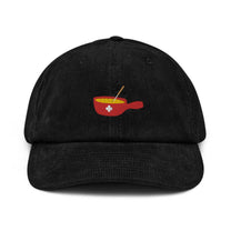 Cappello dad hat in velluto a coste con ricamo Fondue