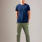 Pantaloni chino cargo oliva con tasche laterali