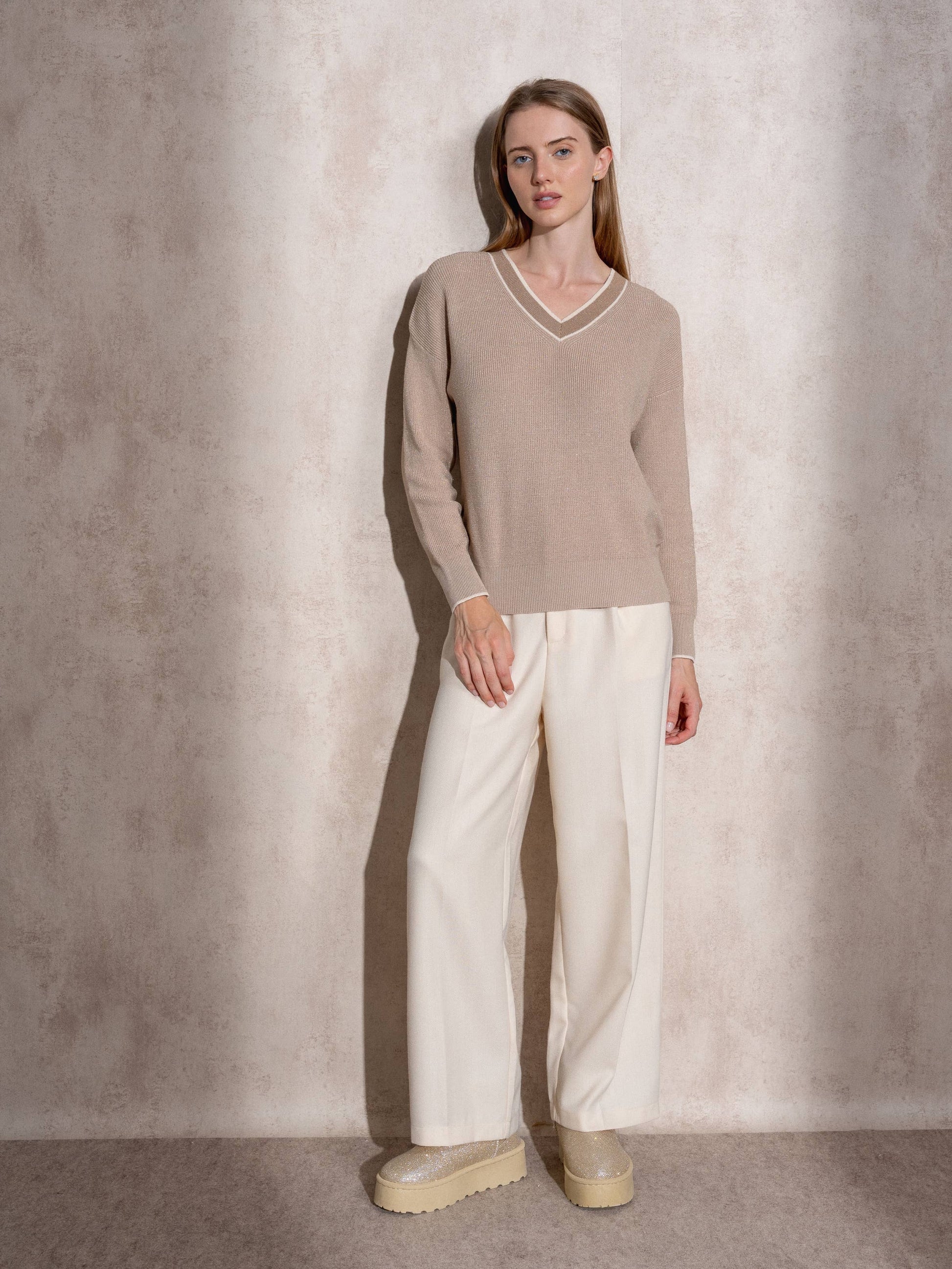 Maglione in maglia di lurex con scollo a V