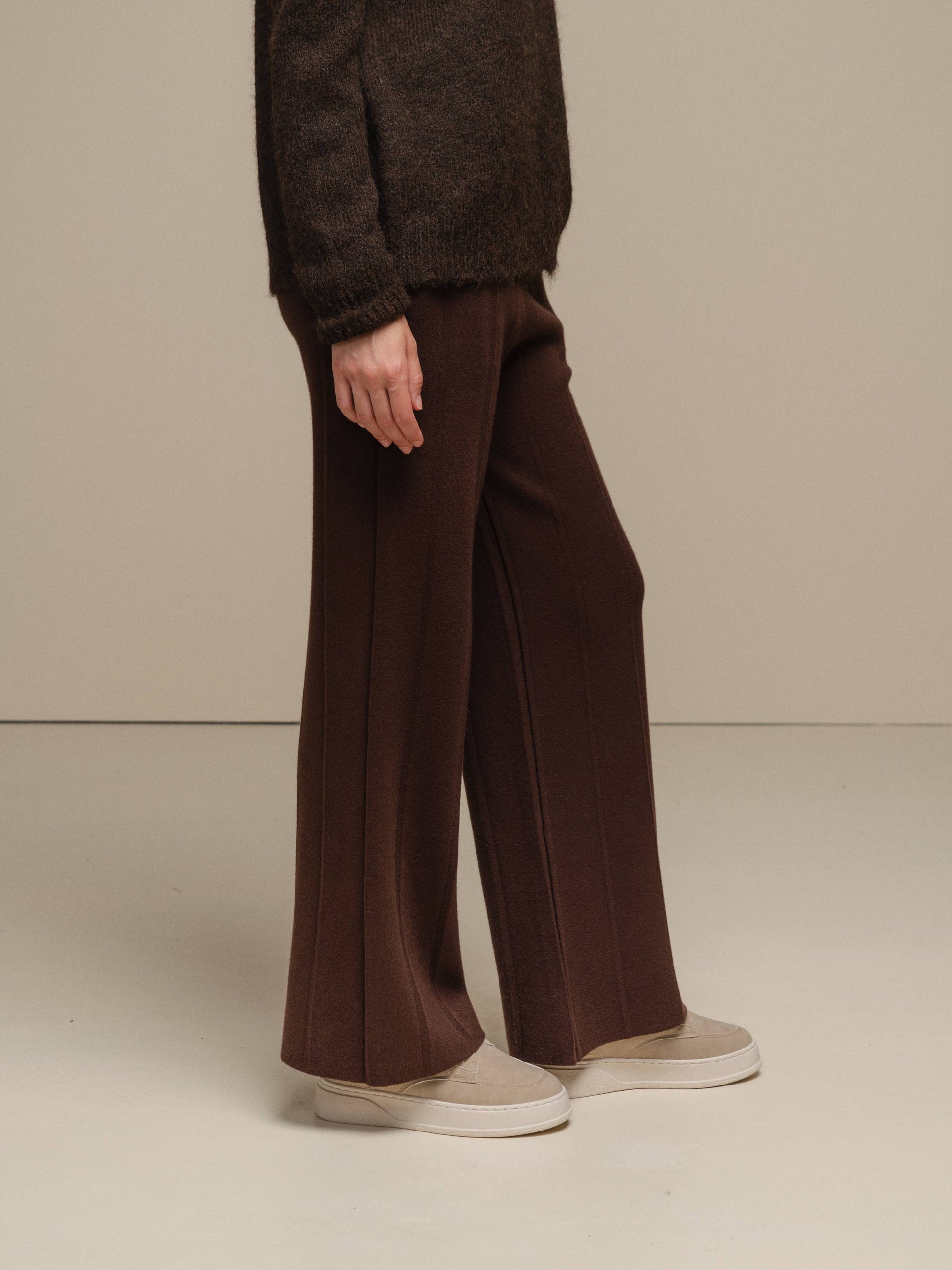 Pantaloni a zampa beige da donna
