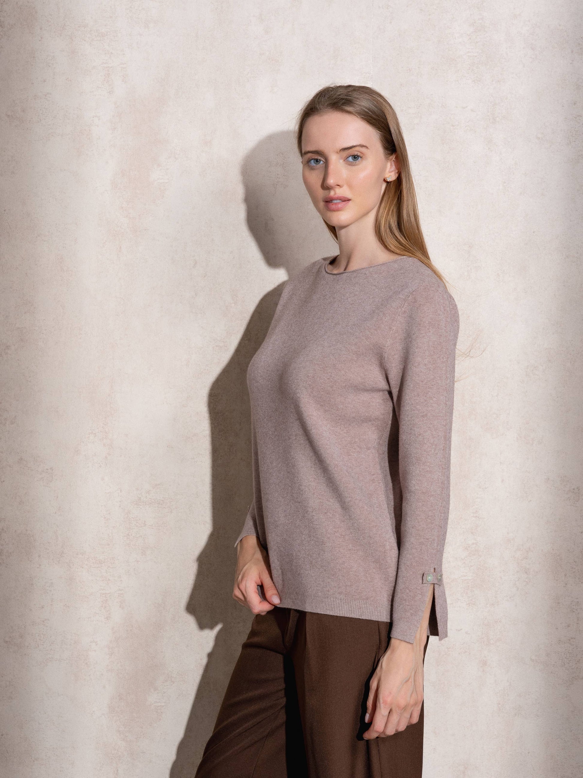 Maglione in maglia girocollo con polsini a spacchetto