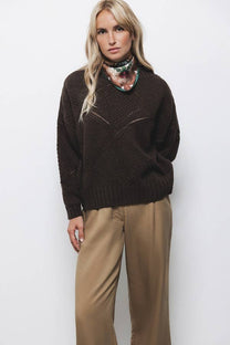 Maglione strutturato in maglia con girocollo