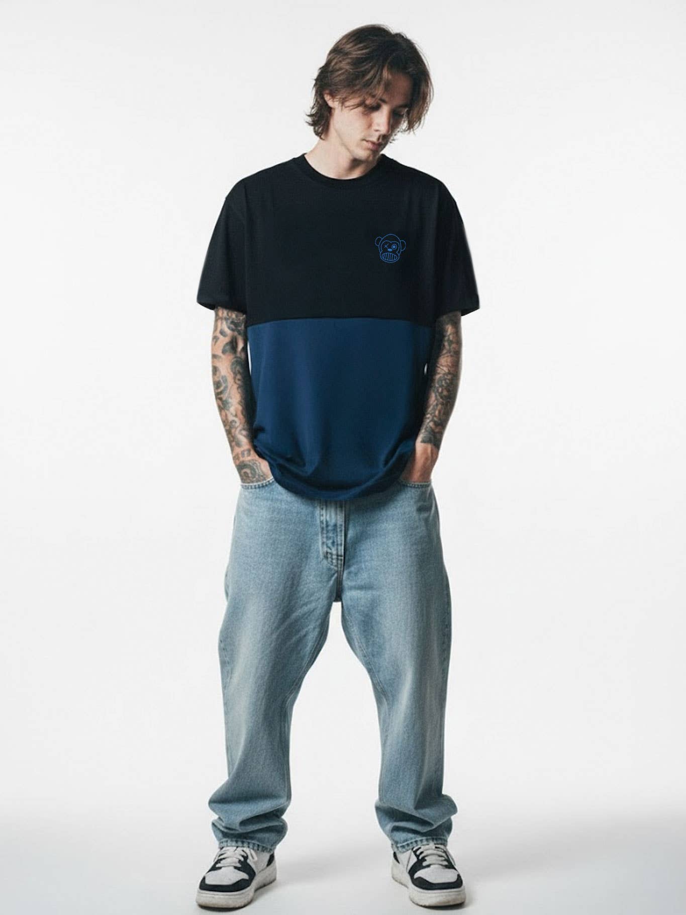 T-shirt bicolor Puro Loco con logo blu scuro e nero