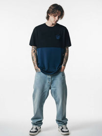 T-shirt bicolor Puro Loco con logo blu scuro e nero