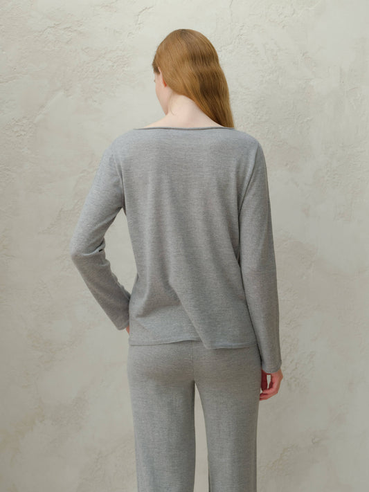 Maglione in lana merino extrafine con scollo a barchetta a maglia 3D