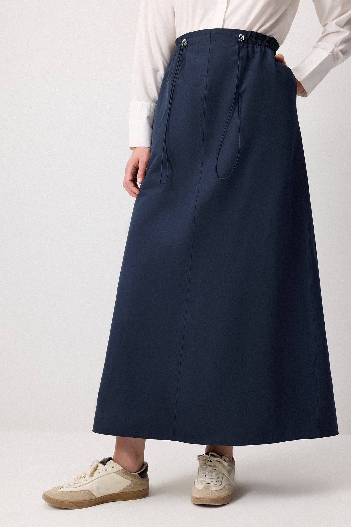Gonna lunga blu navy con vita elasticizzata e coulisse