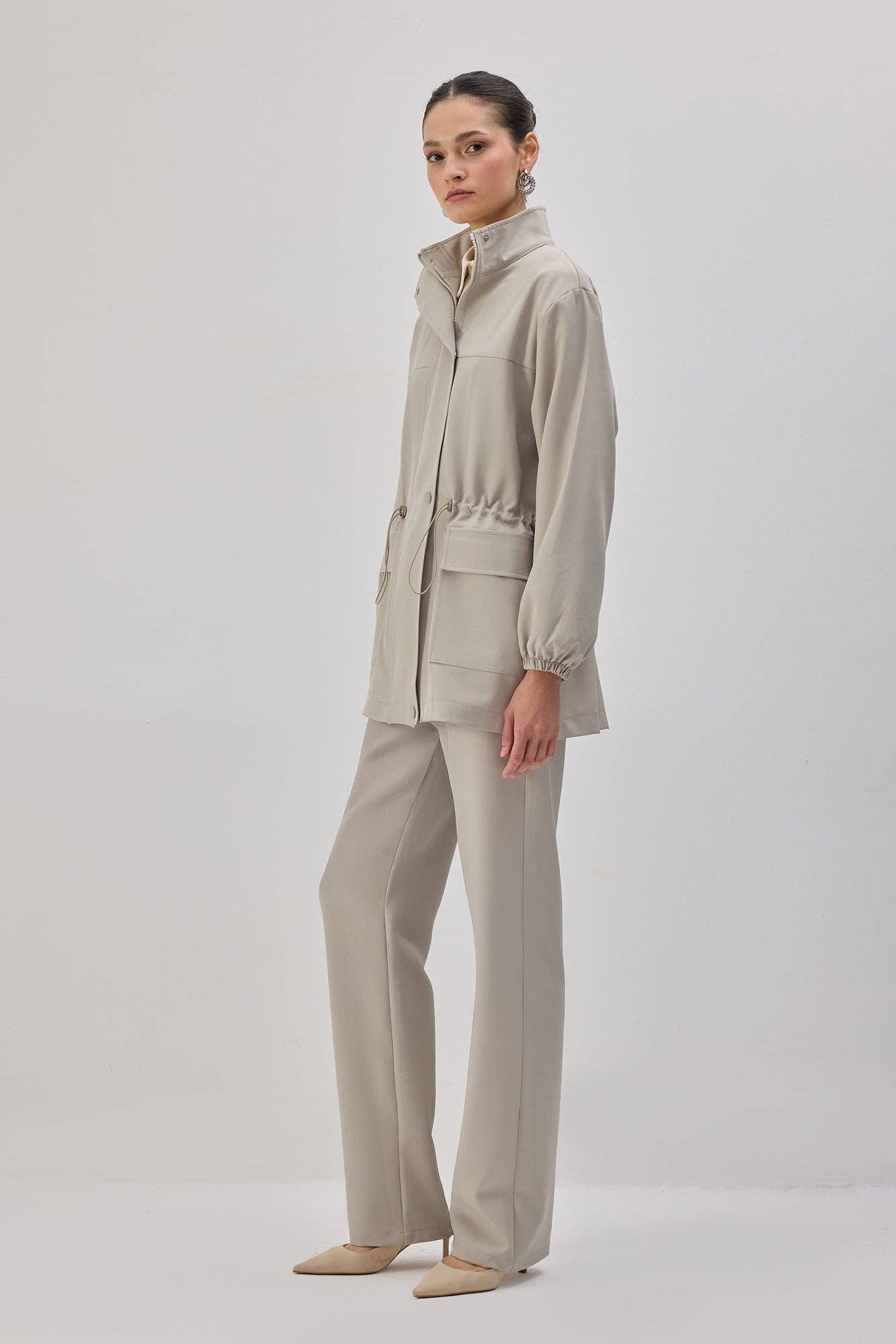 Giacca con zip e collo dritto