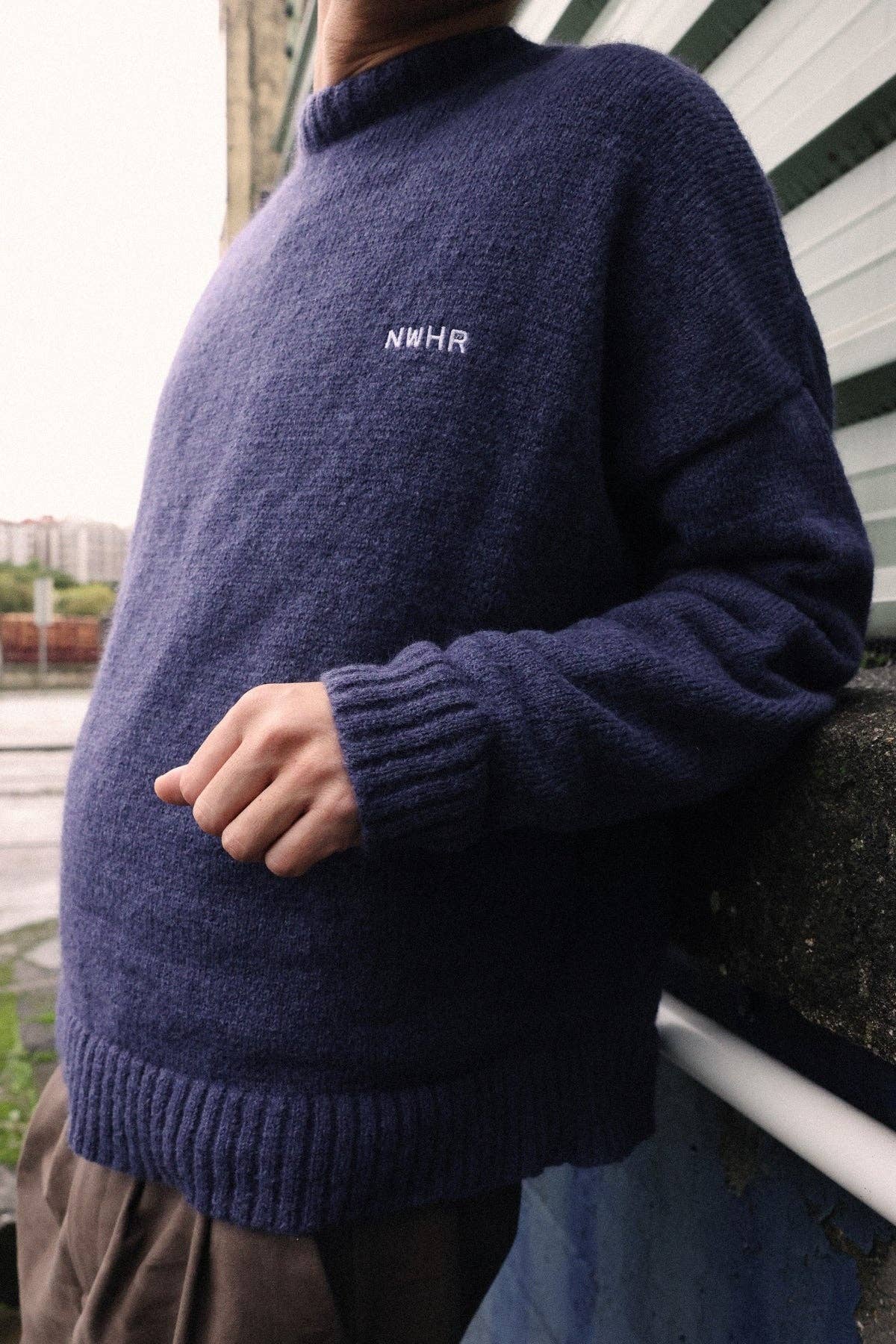 Maglione boxy blu effetto spazzolato