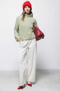 Maglione a trecce con collo alto