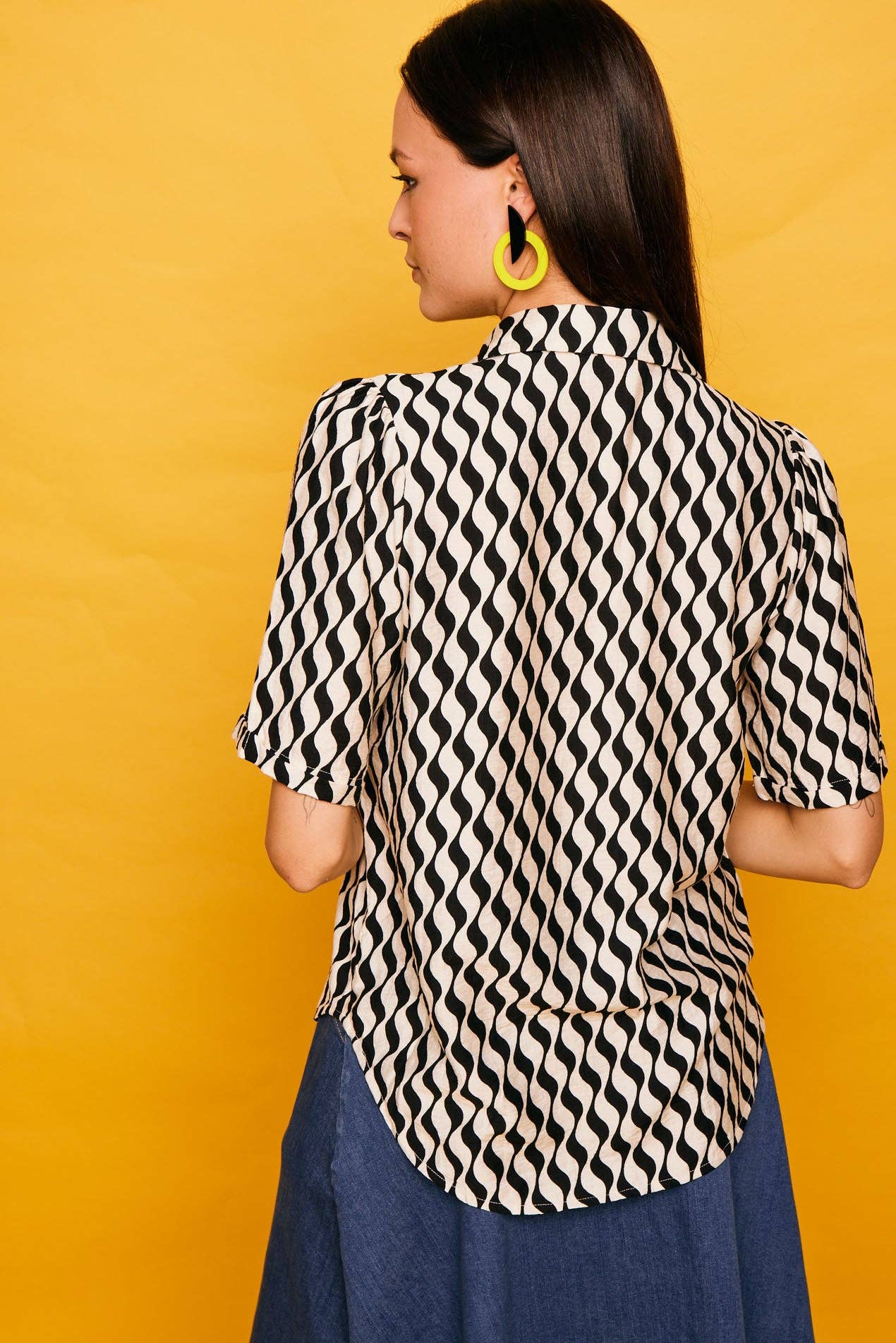 Camicia Aguadulce con stampa ondulata