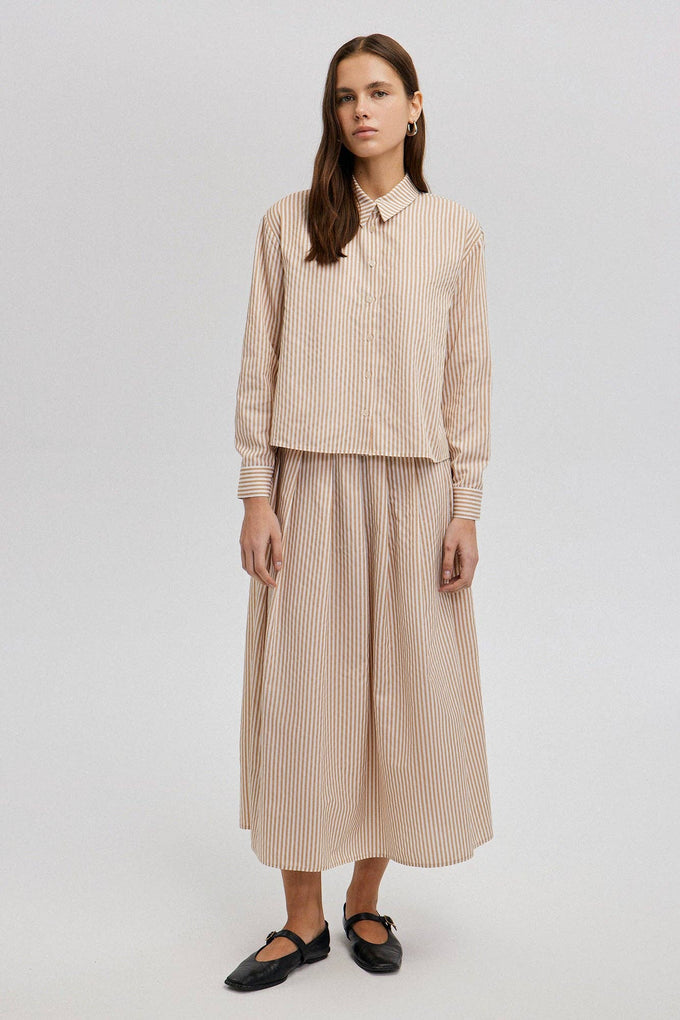 Set camicia e gonna midi plissé a righe