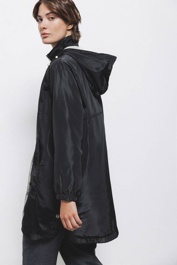 Parka lungo da donna con cappuccio e tasche