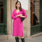 Abito in maglia con tasche e scollo a V