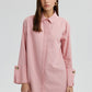 Camicia a righe rosa con polsini larghi