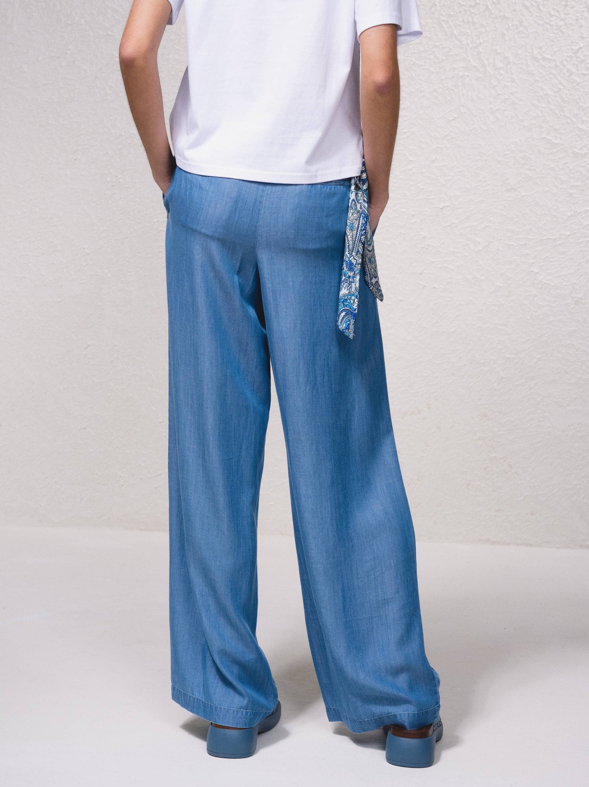 Pantaloni palazzo in tencel effetto denim