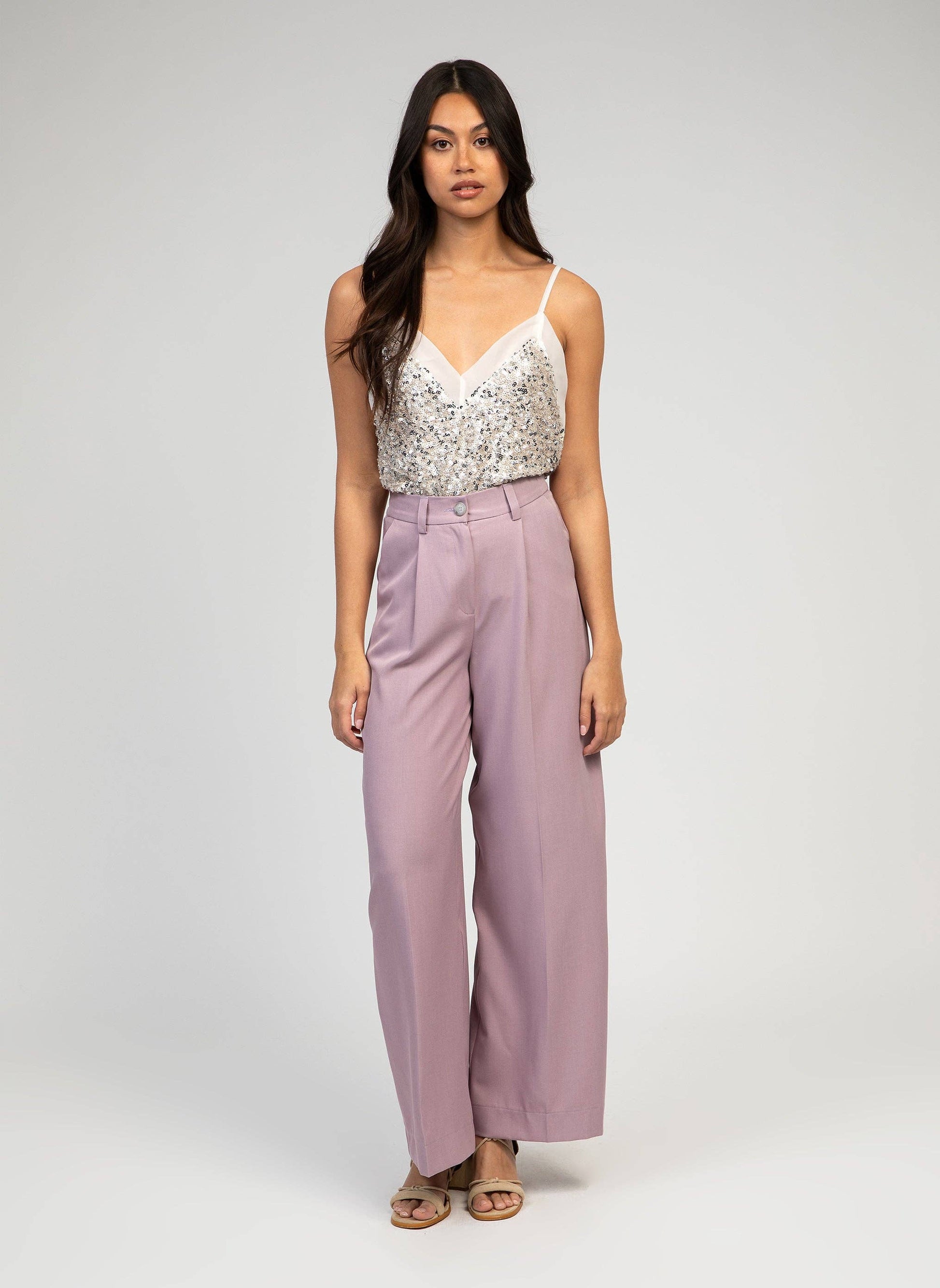 Canotta Adonisa con paillettes e scollo a V