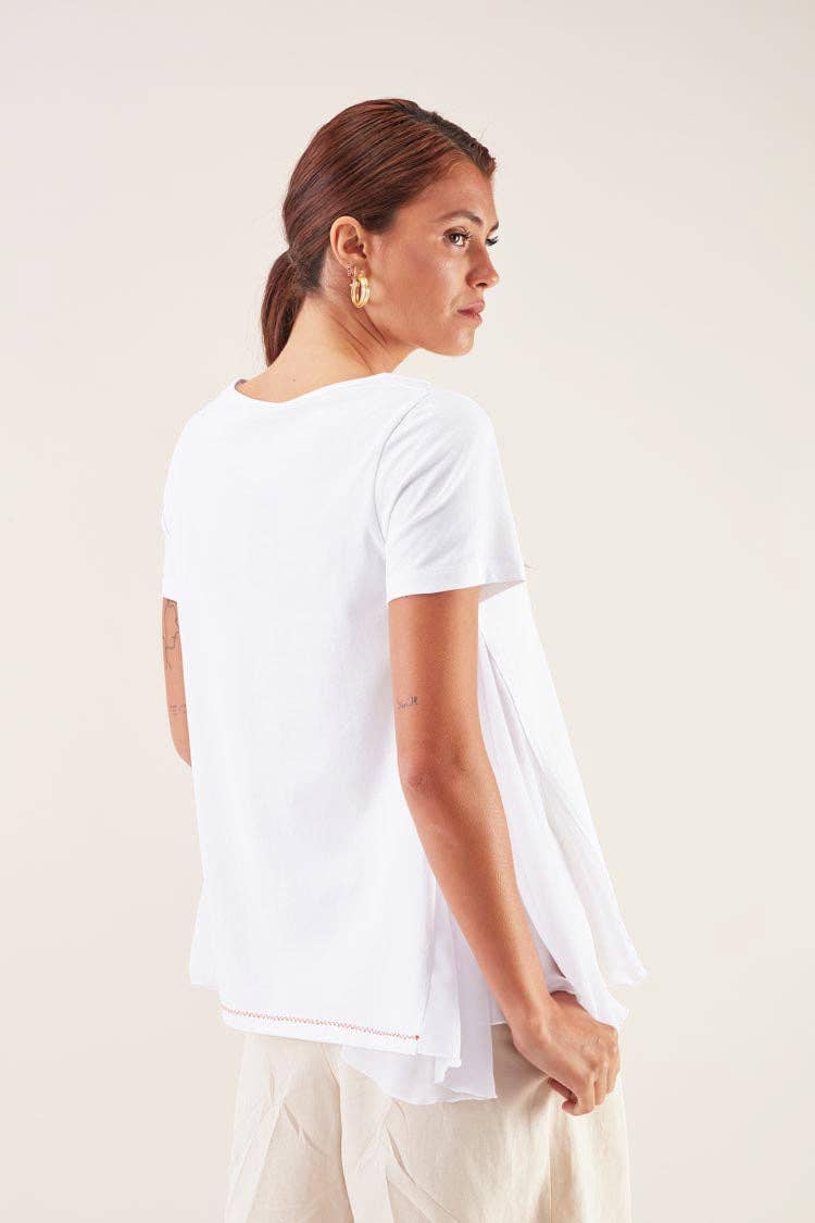 T-shirt bianca con cuori glitter