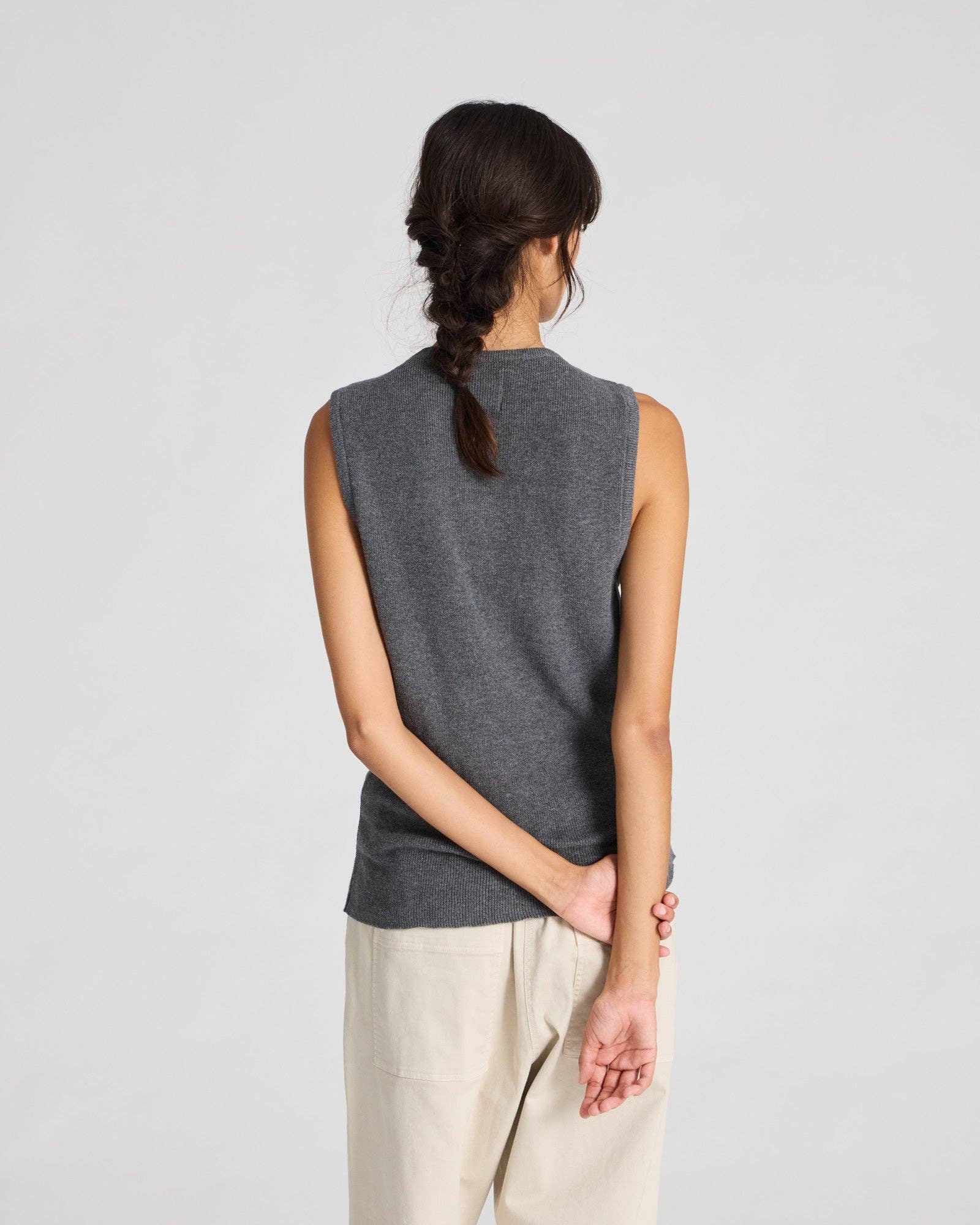 Top in maglia Sofie in cotone organico grigio scuro mélange