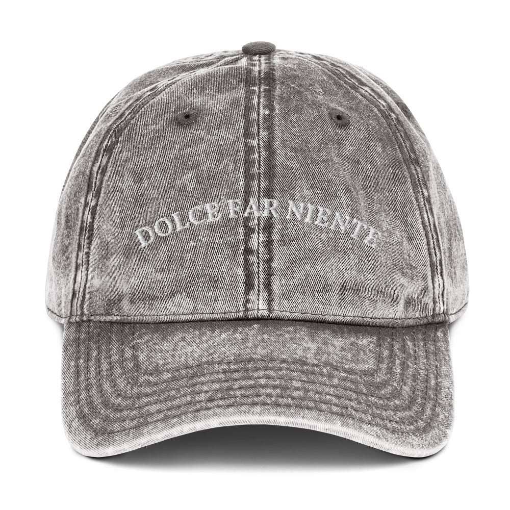 Cappello vintage ricamato “Dolce Far Niente”