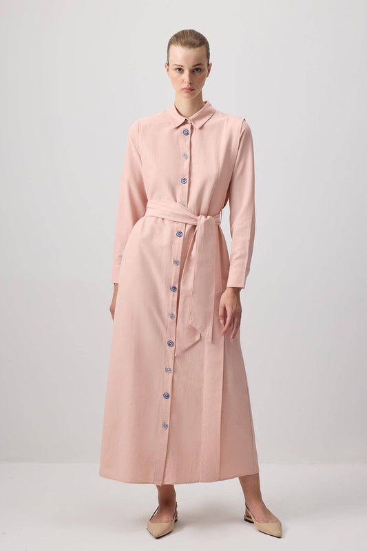 Abito camicia midi in popeline con cintura e bottoni decorativi
