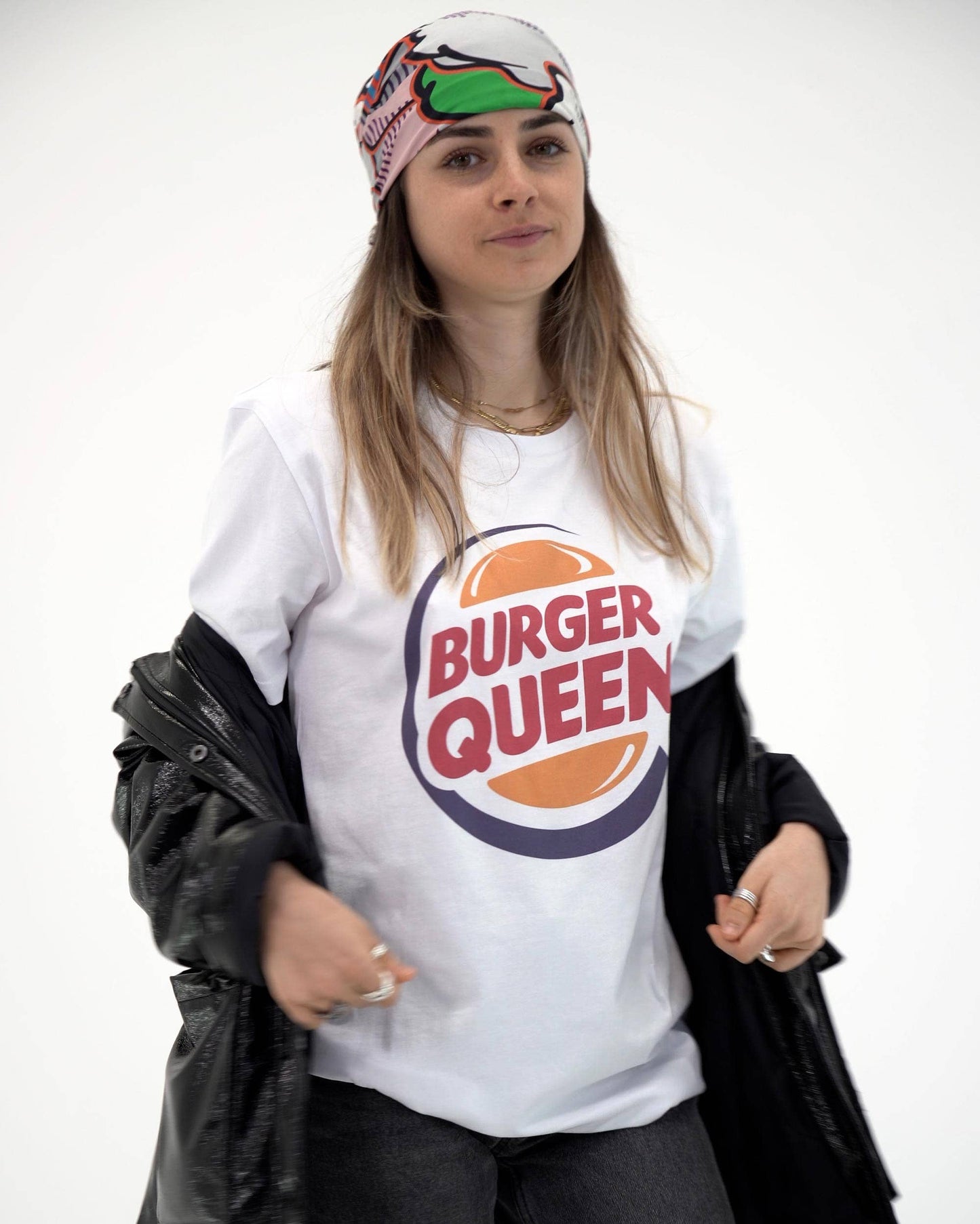 T-shirt Burger Queen con stampa logo ironica