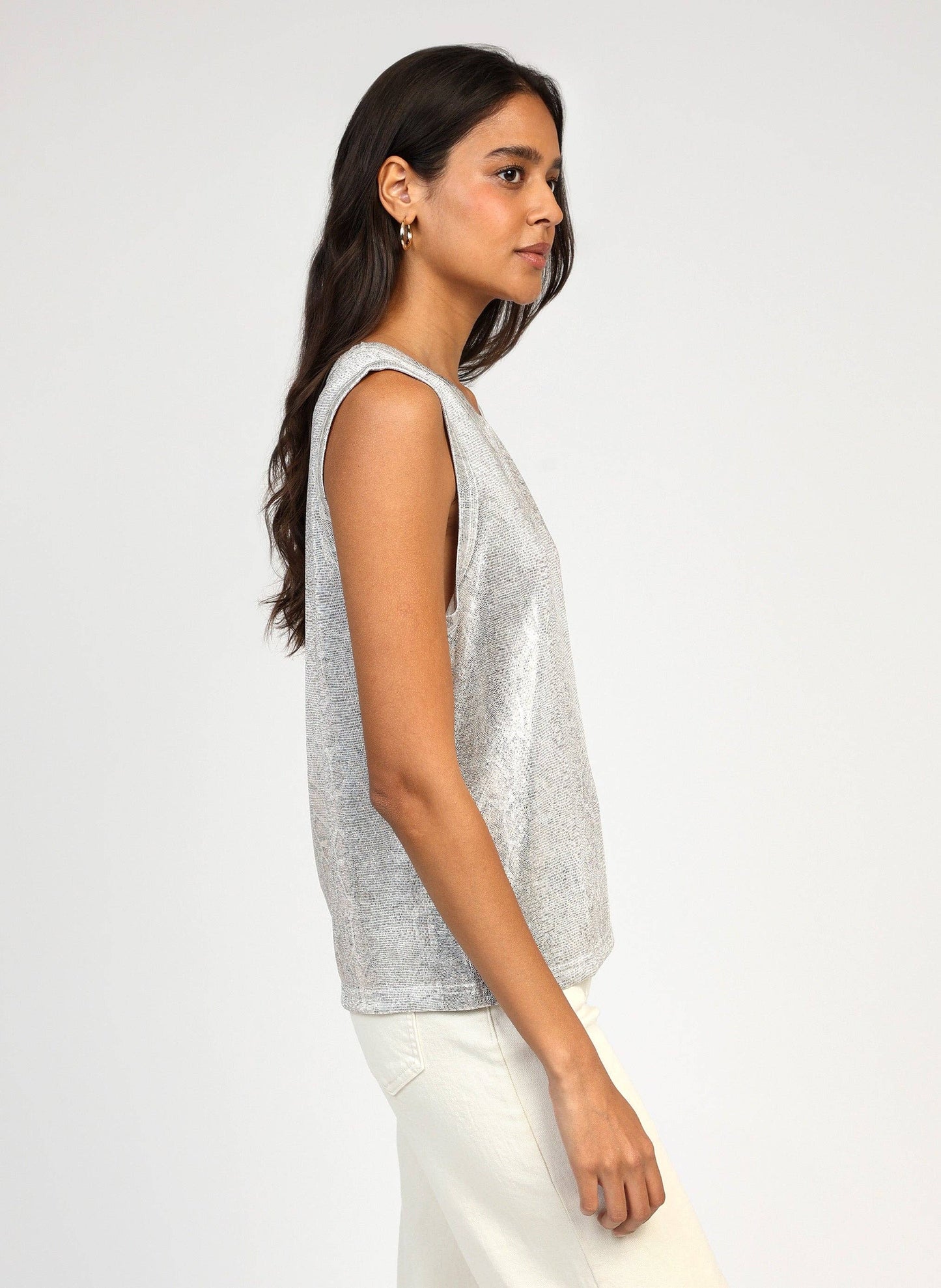 Top smanicato in maglia metallica madreperla